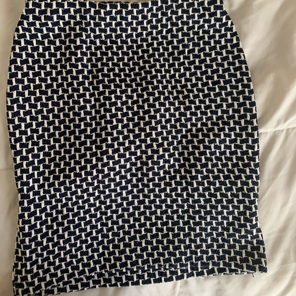 Navy and White Fitted Skirt - Picture 2 of 3